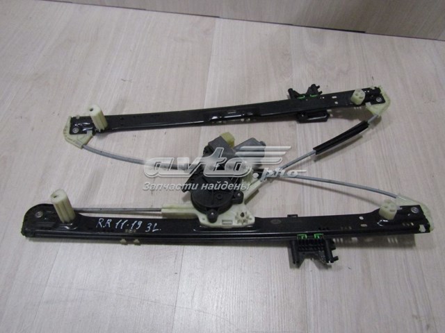 Стеклоподъемник левой задней двери Land Rover LR057341