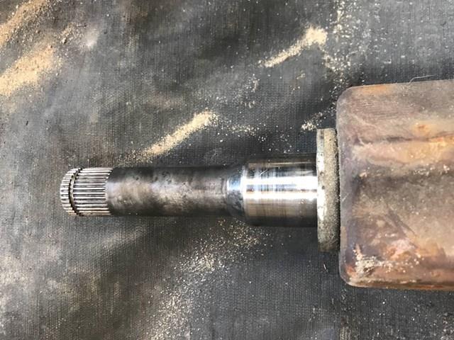 DG913B437GB Ford 