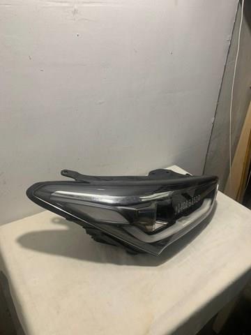 Фара правая Hyundai/Kia 92102B8520