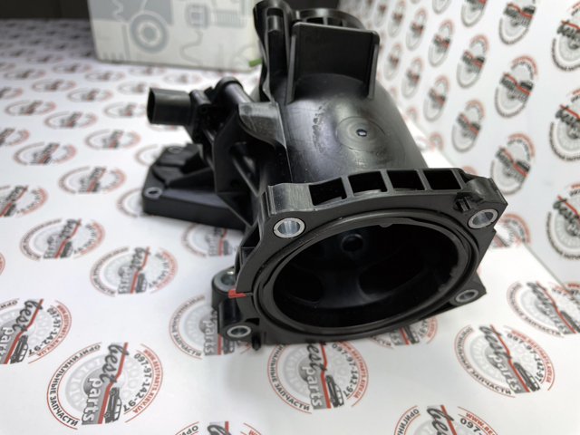 Патрубок дроссельной заслонки A6510904000 Mercedes