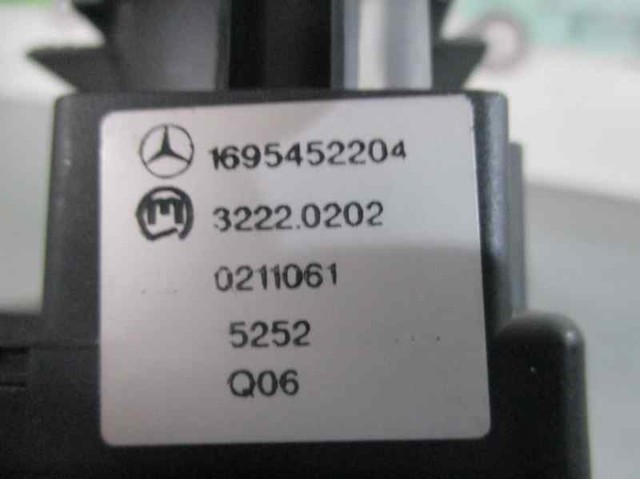 Купить 1695452204 Mercedes 