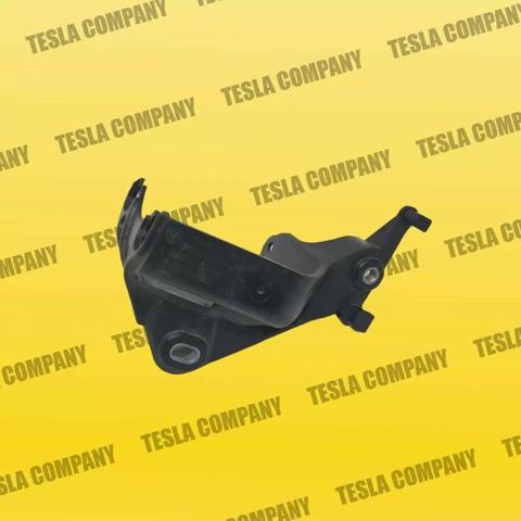  118874150A Tesla Motors