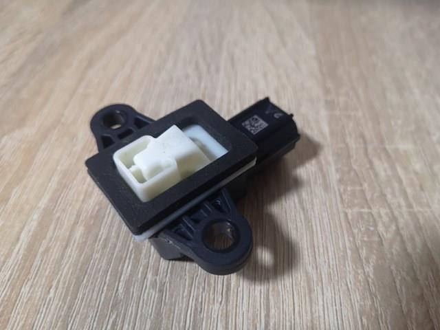Датчик удара CK5214C676AA Land Rover