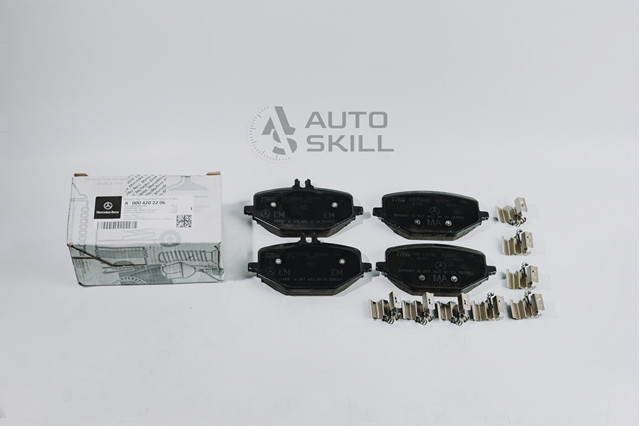 A0004202206 Mercedes Колодки тормозные дисковые комплект