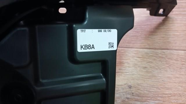 KB8A50710K Mazda Решетка радиатора