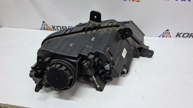 92102L1740 Hyundai/Kia Фара передняя правая