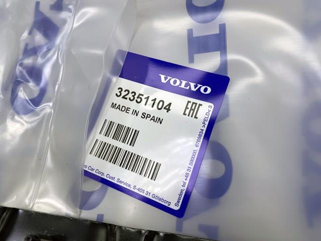 32300850 Volvo 