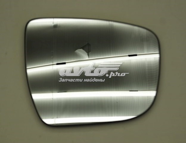 Зеркальный элемент зеркала заднего вида правого Nissan 963654CA0A
