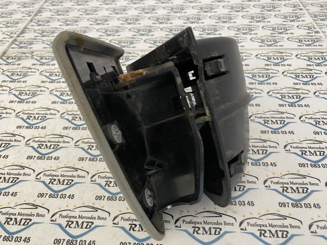  Mercedes A2118100830