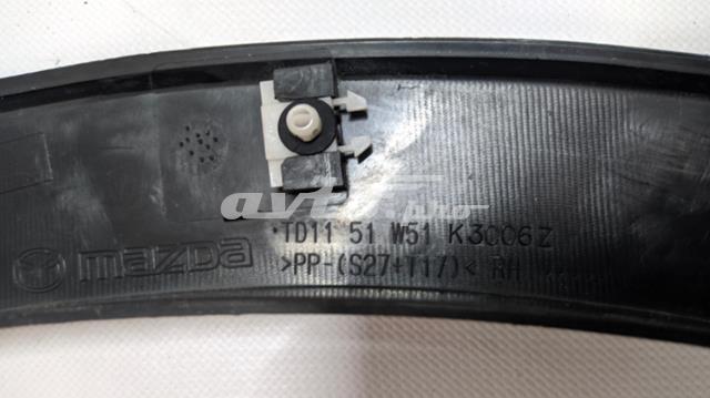 Aletín guardabarros trasero derecho TD1151W50G MAZDA