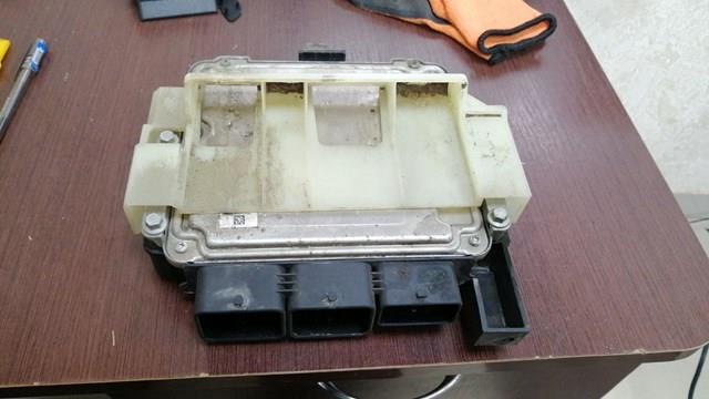 Купить LR028410 Land Rover 