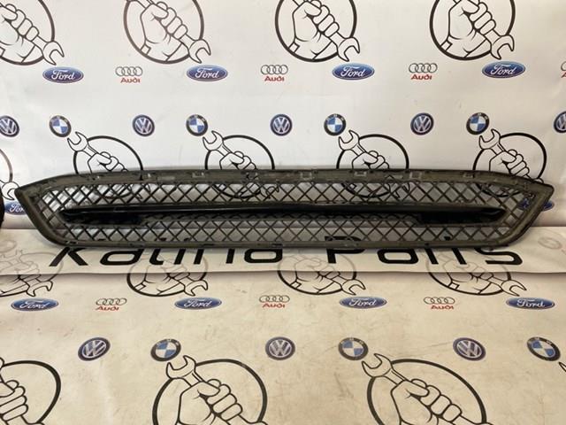 Решетка переднего бампера, центральная BMW 51117303752 цена, от 28.23 USD