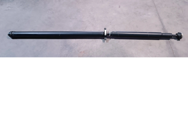 LR117518 Land Rover Карданный вал заднего моста