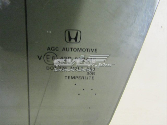 Стекло двери задней левой GS3036D303 XYG