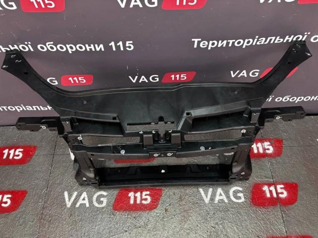 Suporte do radiador montado (painel de montagem de fixação das luzes) KH9524200 Elit