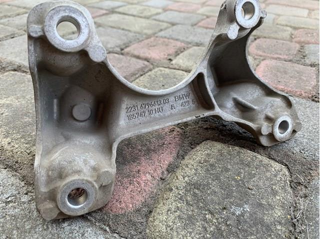 22316796613 BMW Кронштейн подушки КПП
