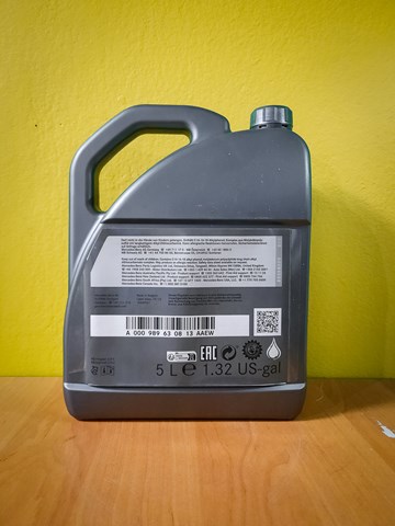 A000989630813 Mercedes Масло двигателя
