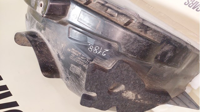 Правый подкрылок переднего крыла Volvo 32241407 цена, от 86.37 USD