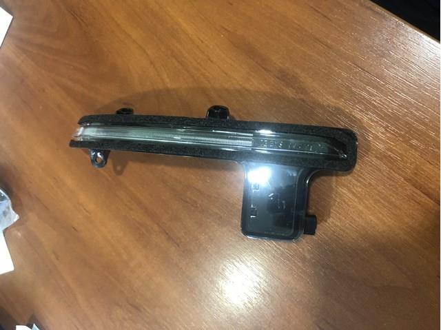Указатель поворота зеркала, левый Mazda KB7W69182 цена, от 39.45 USD