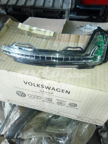 Luz intermitente de retrovisor exterior derecho 5NA949102A VAG