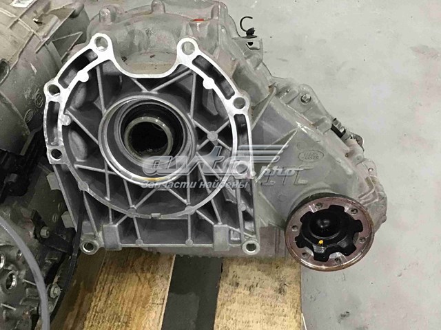Раздаточная коробка Land Rover LR101747