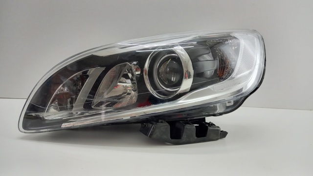 Купить 31698818 Volvo Фара левая передняя