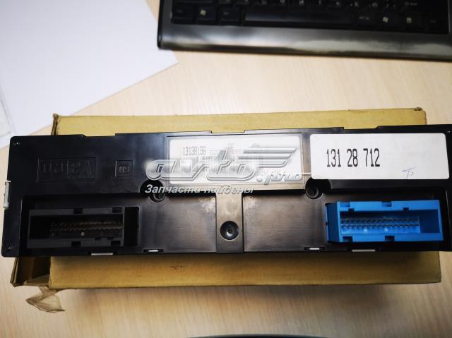 Блок управления кондиционером 6822038 General Motors