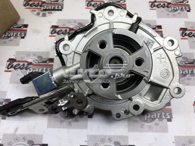 Купить LR129893 Land Rover Насос охлаждения