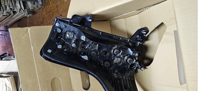 Купить 81551WQ010 Toyota Задняя правая фара
