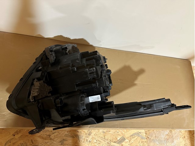 92101DW000 Hyundai/Kia Фара