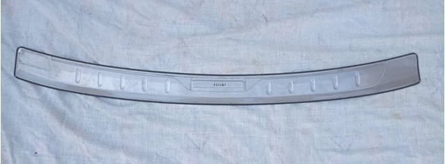 E7710SG000 Subaru Накладка бампера заднего, верхняя защитная