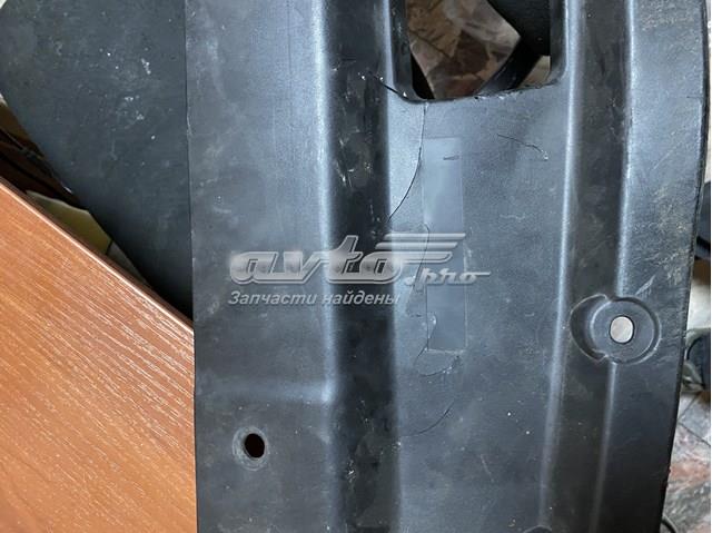 Накладка верхняя передней панели/суппорта радиатора Nissan/Infiniti 623223YU0A