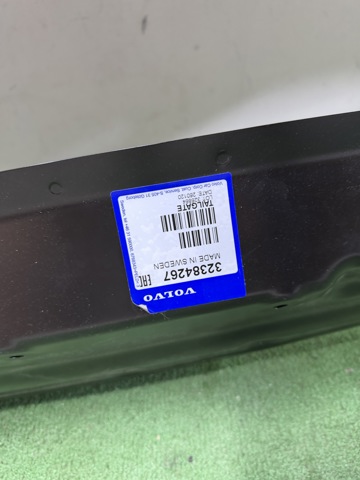 32384267 Volvo Задняя дверь