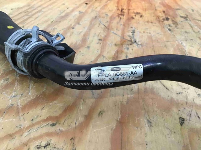 LR062010 Land Rover Шланг для удаления воздуха