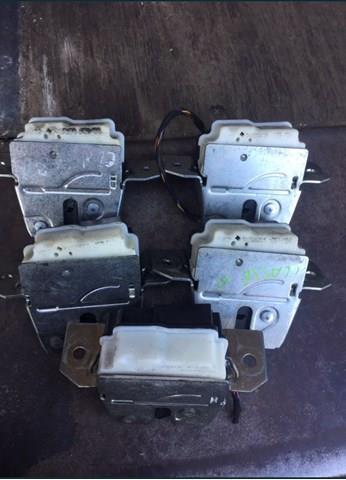  Fecho de tampa de porta-malas (de 3ª/5ª porta traseira) Mercedes A hatchback (W169) (2004 - 2012) 