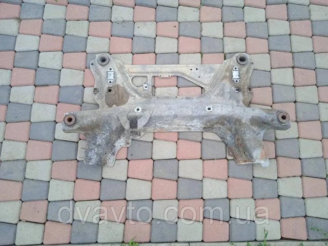 Подрамник передней подвески на Citroen C5 I DC