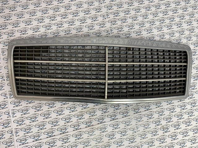 Grelha do radiador A2028880023 Mercedes