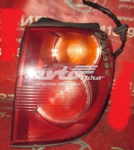 8155048010 Toyota lanterna traseira direita externa