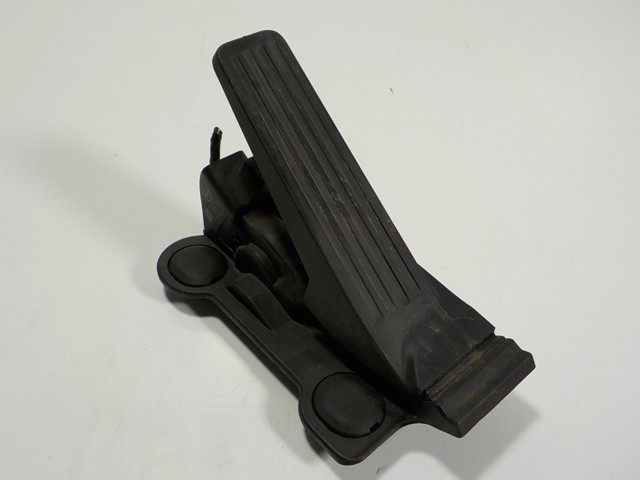 Купить BCKA41600A Mazda Педаль газа
