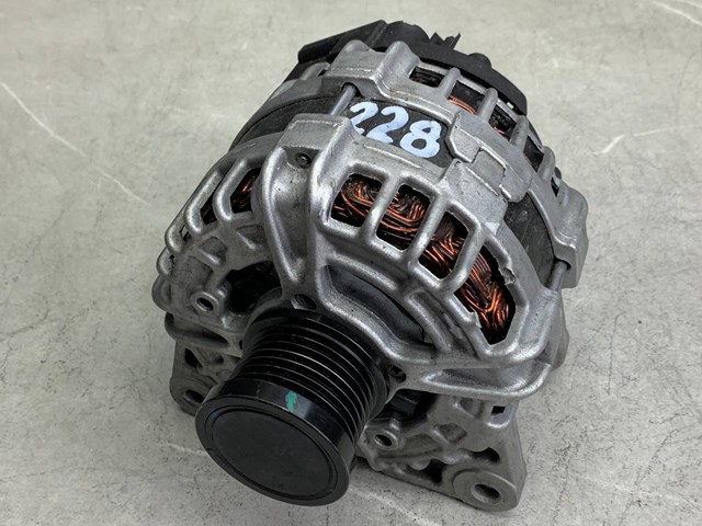 Автомобильный генератор Renault (RVI) 231007518R цена, от 105.56 USD