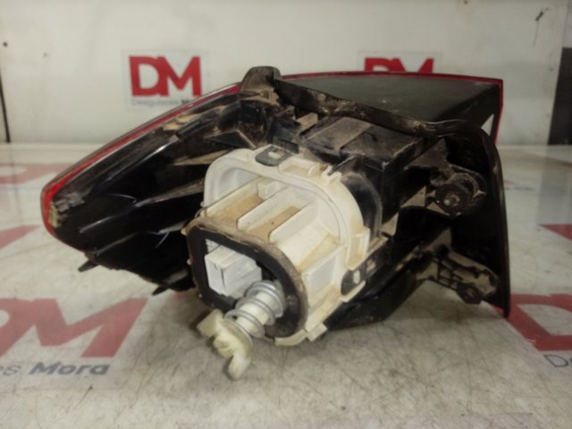Фонарь задний правый внешний 510945096H VAG