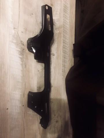 Soporte para guardabarros delantero, derecho delantero 57160SG0009P SUBARU