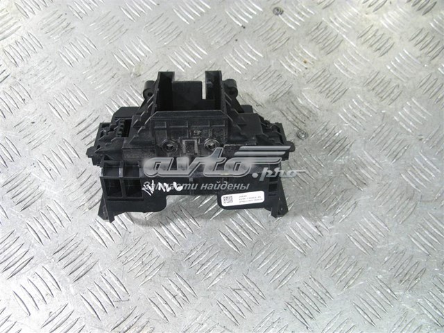 Купить 6G9N13N064ZG Land Rover 