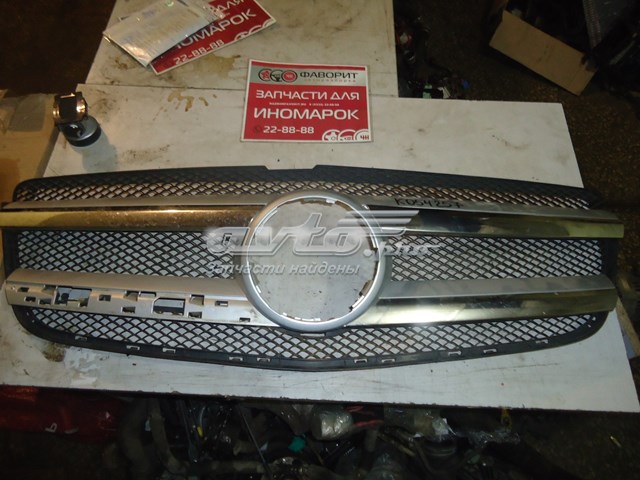 Решетка радиатора A1668850054 Mercedes