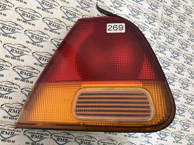 MR179510 Mitsubishi фонарь задний правый внутренний