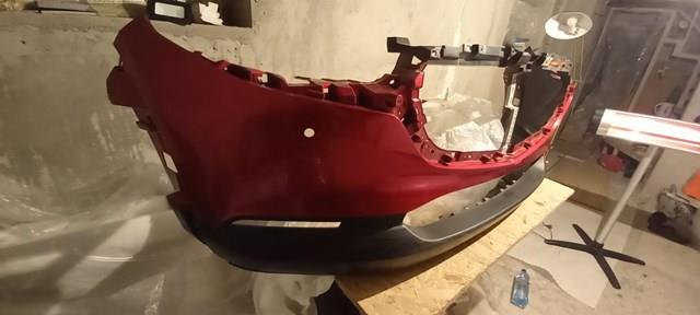 Передний бампер DFR550031FBB Mazda