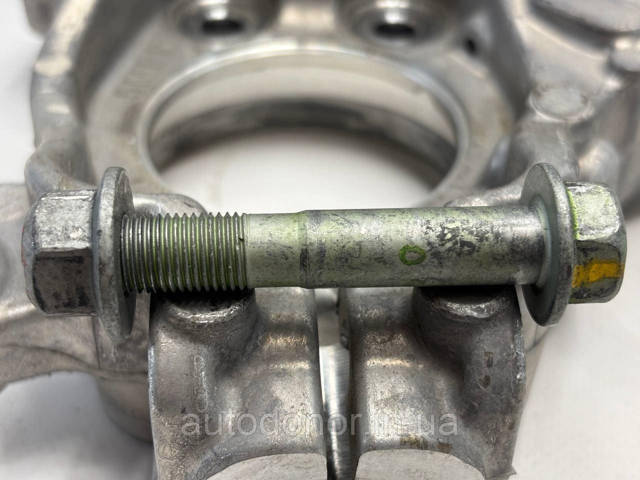 Цапфа (поворотный кулак) передний правый Nissan/Infiniti 400145MR0B цена, от 316.73 USD