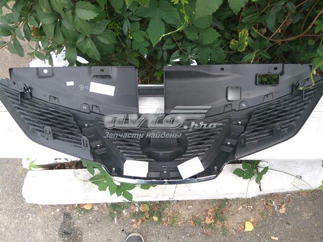 Решетка радиатора 623106MG0A Nissan/Infiniti