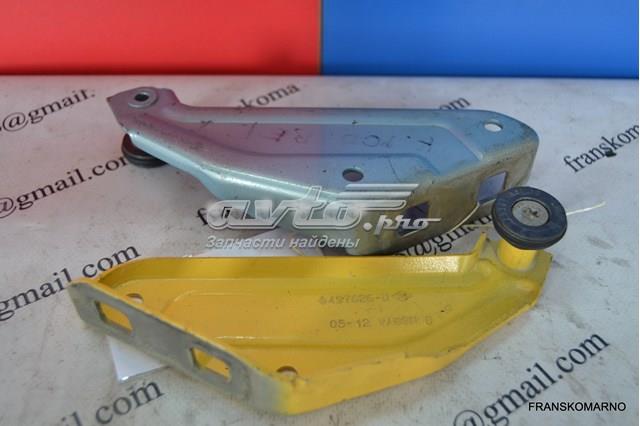 Guía rodillo, puerta corrediza, derecho superior 8200497626 RENAULT