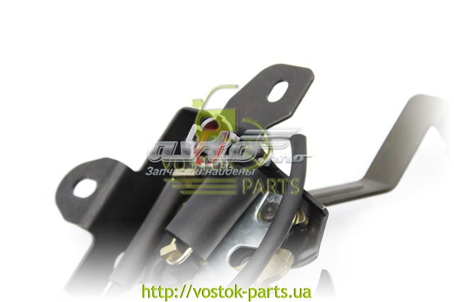 Замок капота 1068002002 Geely